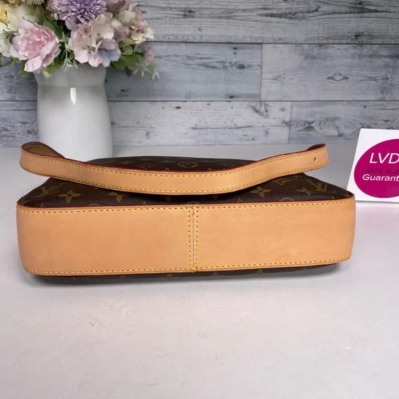 LOUIS VUITTON Monogram Canvas Shoulder Bag VINTAGE - Picture 15 of 17